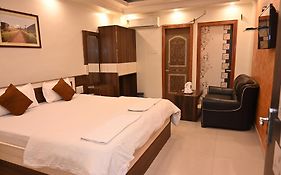 Hotel Gitanjali